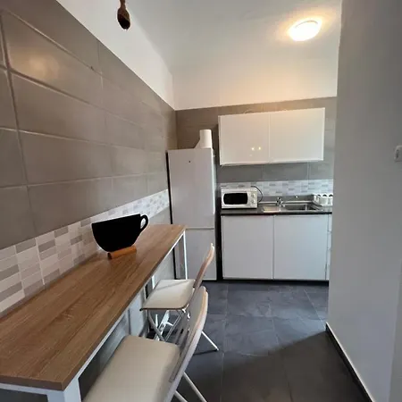 Near Ramblas - Only For Over 32 Days Apartment