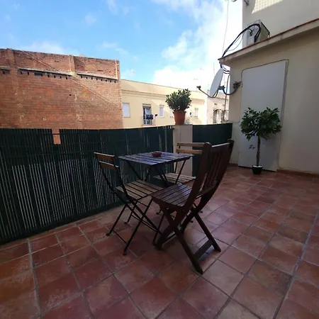 Near Ramblas - Only For Over 32 Days