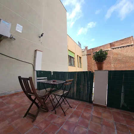 Near Ramblas - Only For Over 32 Days Apartment *