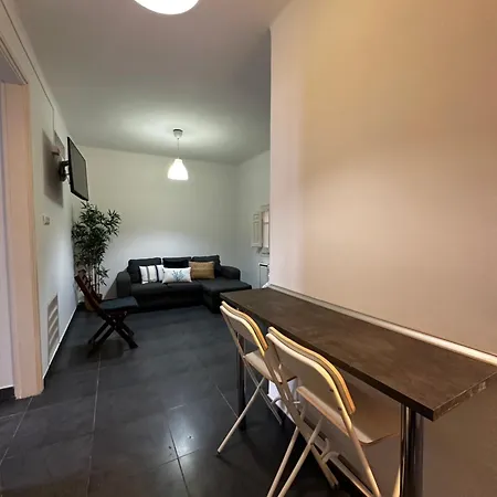 Near Ramblas - Only For Over 32 Days Apartment *