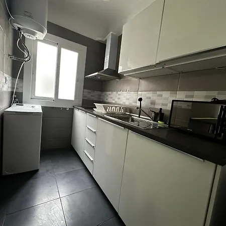 Apartman Near Ramblas - Only For Over 32 Days Barcelona