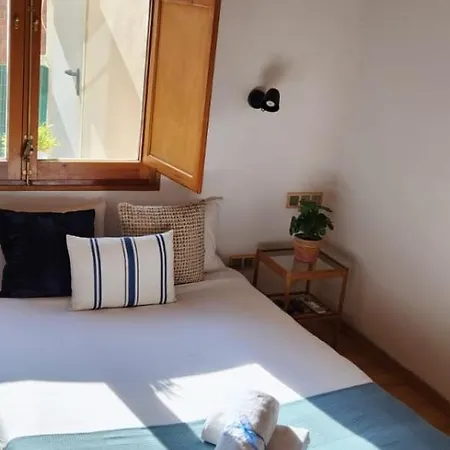 Near Ramblas - Only For Over 32 Days Barcelona